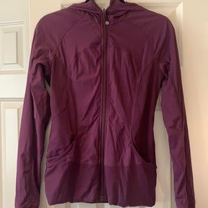 Lululemon In Flux jacket size 8 Plum